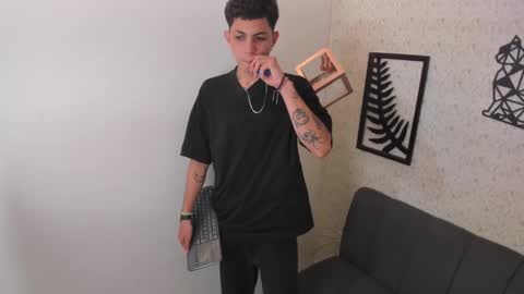 Snapshot of cameron_lux4 chatting on October 2, 12:48 pm CAMERON online show from October 2, 12:48 pm