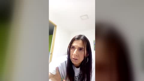 Mara Catalina Romero Ordez online show from June 19, 1:44 am
