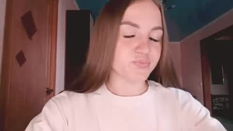 Lizz online show from June 25, 11:26 am