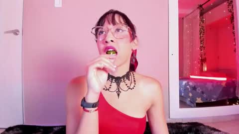 camiigox online show from March 6, 5:06 am