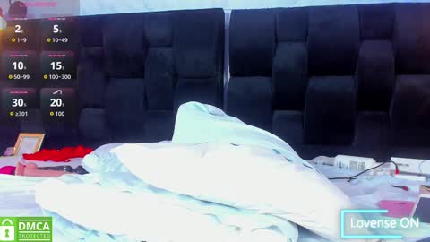 Snapshot of camila__gomez_ chatting on September 30, 6:29 pm camila__gomez_ online show from September 30, 6:29 pm
