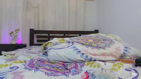 Instagram camila blande1 online show from October 27, 7:47 pm