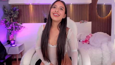 Camila online show from January 18, 12:35 am