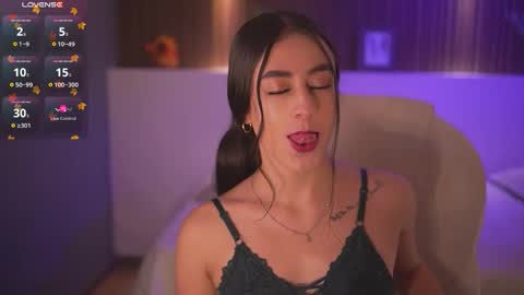 camila_martinez9 online show from November 11, 11:56 am