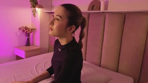 Camila online show from April 20, 7:50 pm