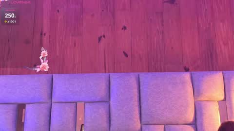 camilaa_smith_ online show from April 19, 7:27 pm