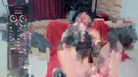 camila online show from April 16, 10:45 pm