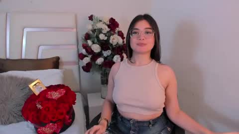 Snapshot of camilasofiia chatting on February 15, 6:12 pm Camila online show from February 15, 6:12 pm