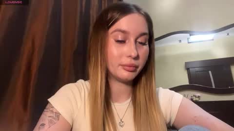 Miki online show from March 12, 3:05 pm