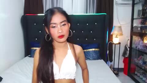 Snapshot of camilla_morena chatting on February 27, 8:56 am camilla_morena online show from February 27, 8:56 am