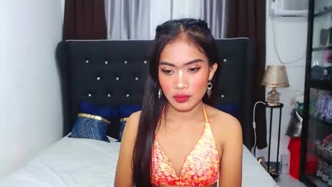 Snapshot of camilla_morena chatting on March 2, 10:35 am camilla_morena online show from March 2, 10:35 am