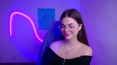 Camilla online show from January 8, 1:06 pm