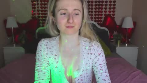 camilladreamer online show from February 11, 6:56 pm