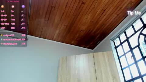 Camille online show from April 4, 8:16 pm