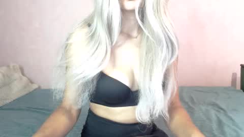 CamilleBunny online show from September 12, 5:09 am