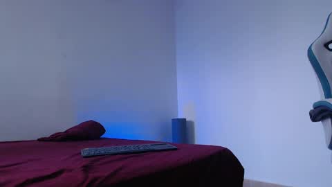 camilo_contre21 online show from March 26, 7:41 pm