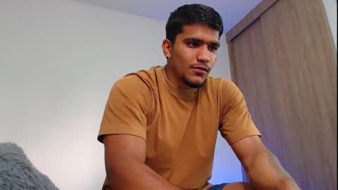 camilo_contre21 online show from November 24, 9:13 pm
