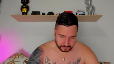 Snapshot of camilo_restrepo21 chatting on October 2, 2:21 am camilo_restrepo21 online show from October 2, 2:21 am