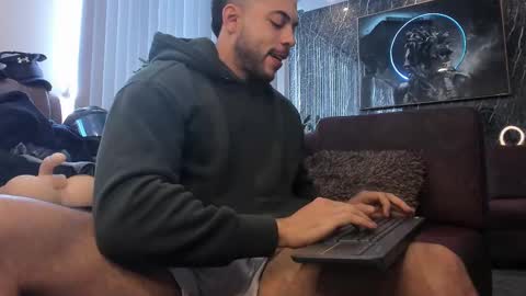 Snapshot of camilowatson chatting on October 6, 1:51 pm Camilo Watson online show from October 6, 1:51 pm