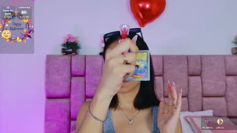 Snapshot of camiluxe chatting on October 22, 11:56 am camiluxe online show from October 22, 11:56 am