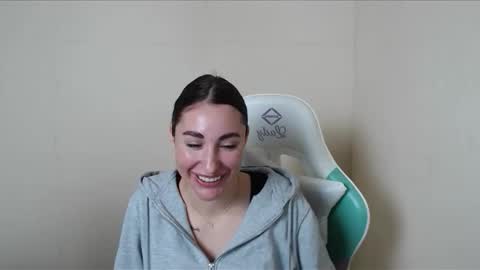 cammila horn online show from October 22, 7:44 am