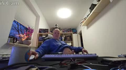 campdavid79 online show from January 1, 3:03 pm