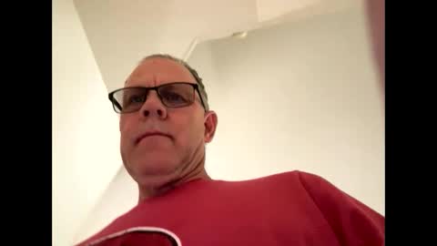 Snapshot of camperjay chatting on March 4, 9:32 pm james online show from March 4, 9:32 pm