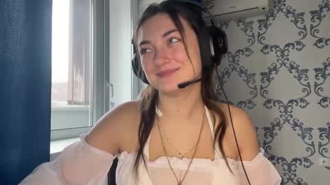 Kate online show from November 30, 8:32 am