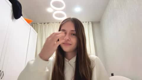 Anna  online show from January 11, 8:53 am