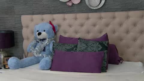 Bella online show from November 25, 5:28 am