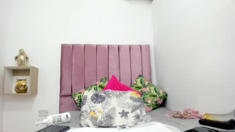 Snapshot of candy_liss18 chatting on October 22, 12:14 am liss sophia online show from October 22, 12:14 am