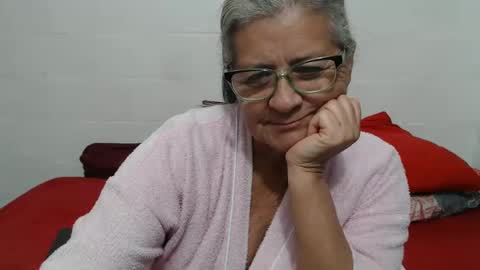 candy online show from November 1, 12:11 am