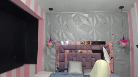Snapshot of candy_morgan412 chatting on February 19, 11:17 am Ania online show from February 19, 11:17 am