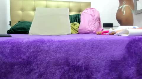 candy_sex_18x online show from May 18, 12:42 am