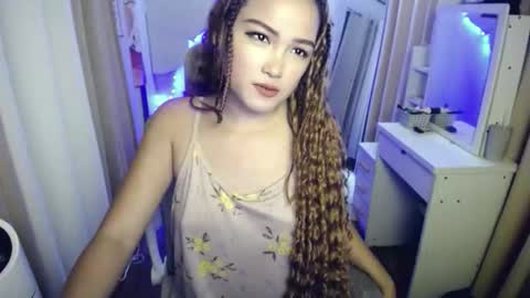 leahlex 3 online show from March 31, 5:57 pm
