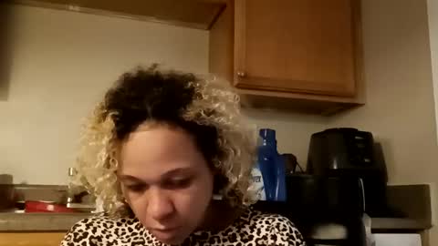 Snapshot of candyredxo2024 chatting on September 23, 12:32 pm candyredxo2024 online show from September 23, 12:32 pm