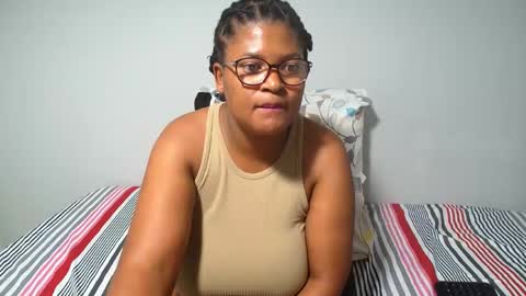 candyyumsaerolaxx online show from June 4, 8:15 pm