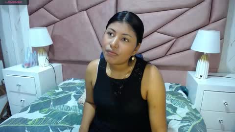 Canela online show from October 11, 8:01 pm
