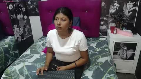 Canela online show from September 14, 3:35 pm