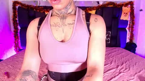 Snapshot of canela_osadaa_ chatting on October 20, 11:59 am Aura online show from October 20, 11:59 am