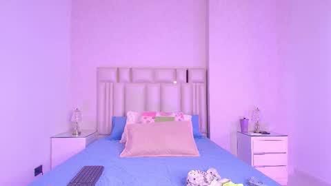 Aura  online show from November 10, 11:57 am