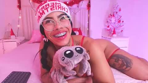 Aura  online show from November 26, 12:13 pm