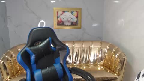 Snapshot of canela_s1 chatting on October 1, 9:02 pm canela_s1 online show from October 1, 9:02 pm