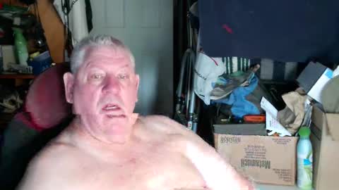 Snapshot of canoelicker69 chatting on September 18, 1:37 pm canoelicker69 online show from September 18, 1:37 pm