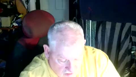 Snapshot of canoelicker69 chatting on October 9, 7:08 pm canoelicker69 online show from October 9, 7:08 pm