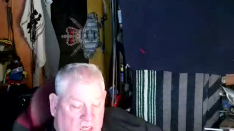 canoelicker69 online show from December 5, 8:17 pm