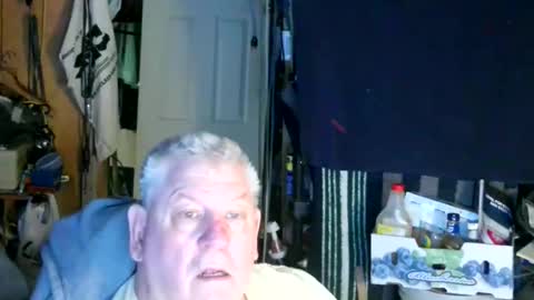 canoelicker69 online show from February 20, 1:24 pm