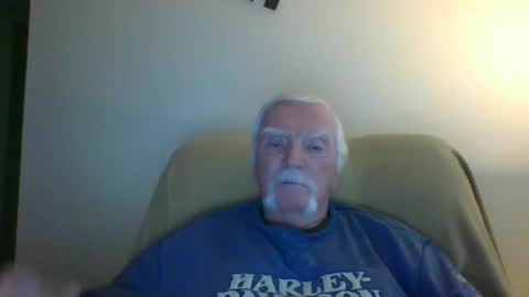 capecod21 online show from December 27, 8:39 pm