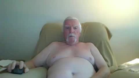 capecod21 online show from December 8, 7:22 pm