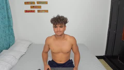 jones online show from December 18, 12:28 am